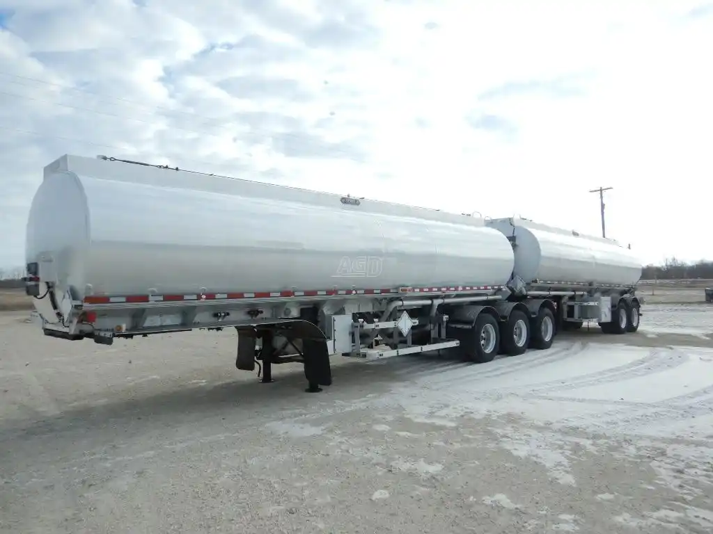 Gallery image 1 for Used 2003 Advance SUPER-B FUELER Trailer - Tanker