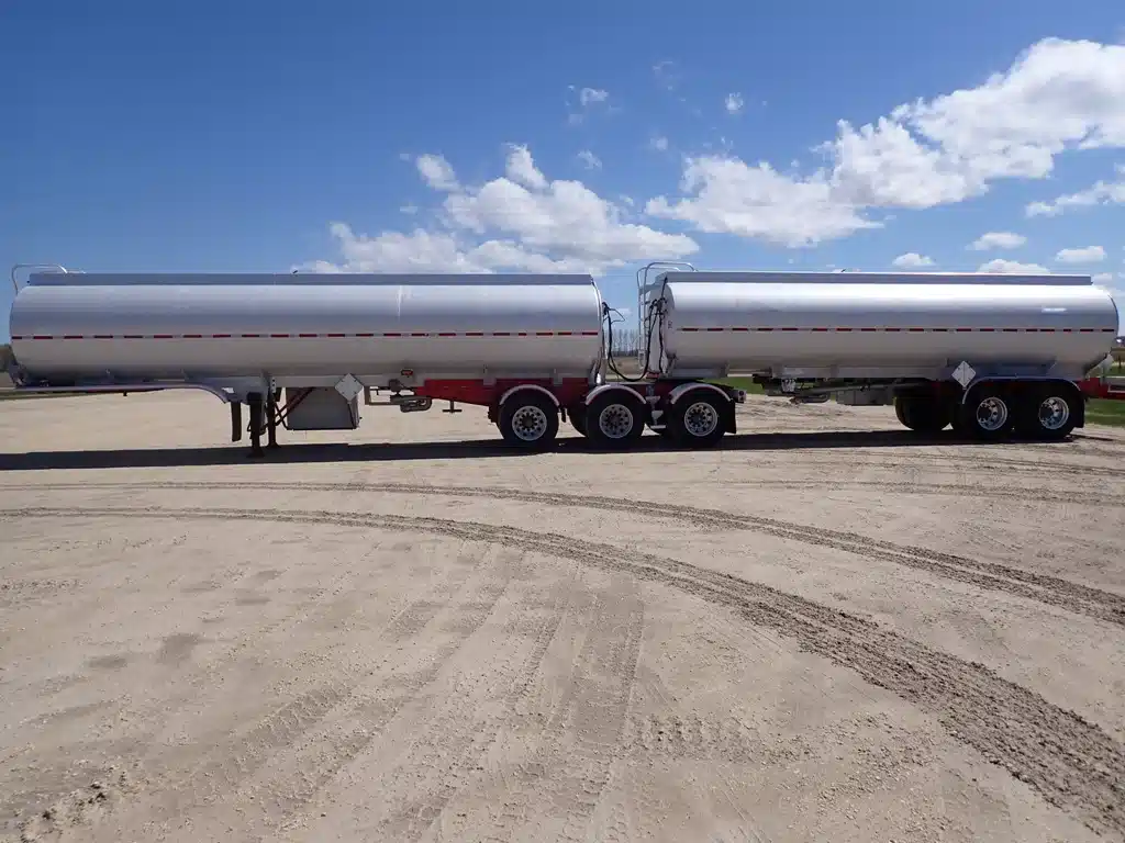 Gallery image 2 for 1999 Remtec Super-B Aluminum Fuel Trailer - Tanker