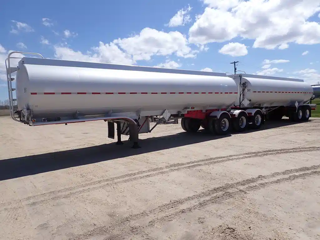 Gallery image 1 for 1999 Remtec Super-B Aluminum Fuel Trailer - Tanker