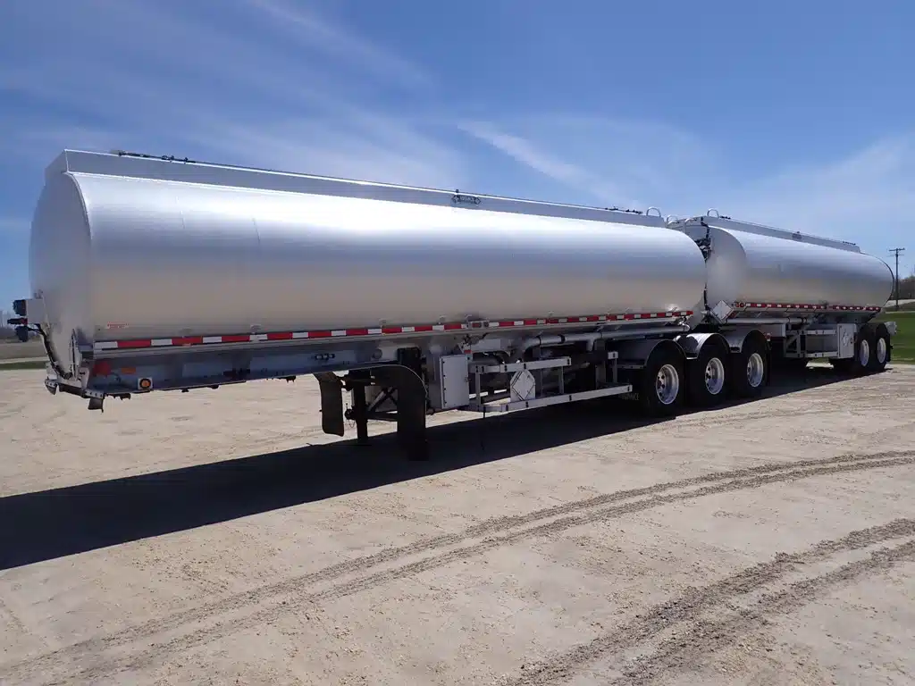 Gallery image 1 for 2007 Advance SUPER-B FUELER Trailer - Tanker