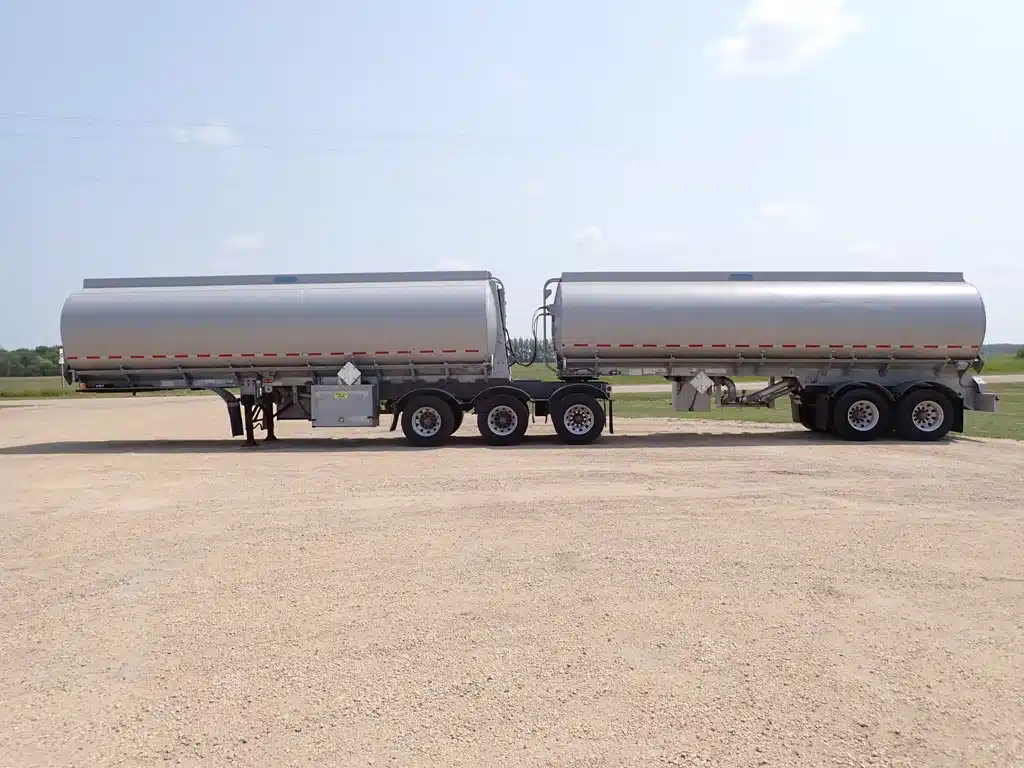 Gallery image 2 for 1997 Advance SUPER-B FUELER Trailer - Tanker