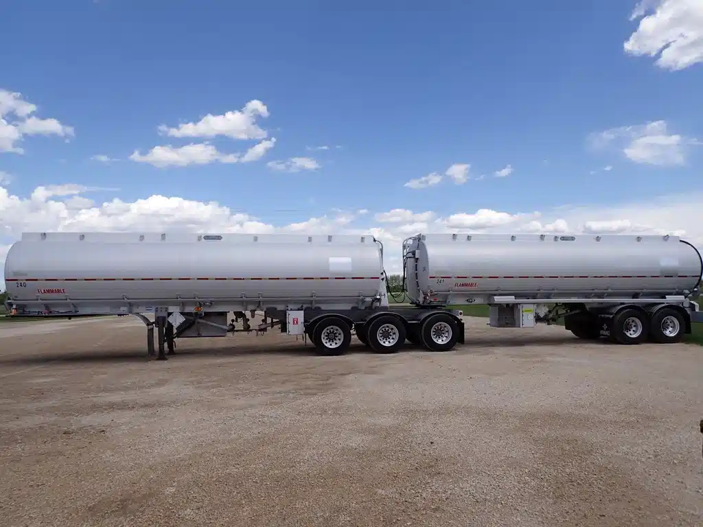 Gallery image 2 for 1997 Advance SUPER-B FUELER Trailer - Tanker