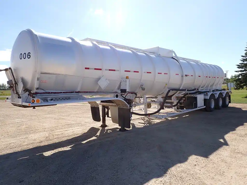 Used 2009 Polar Tridem Aluminun Trailer - Tanker