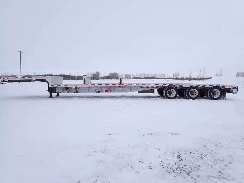 Gallery image 2 for Used 2013 Reitnouer 53ft Tridem Aluminum Trailer - Step Deck