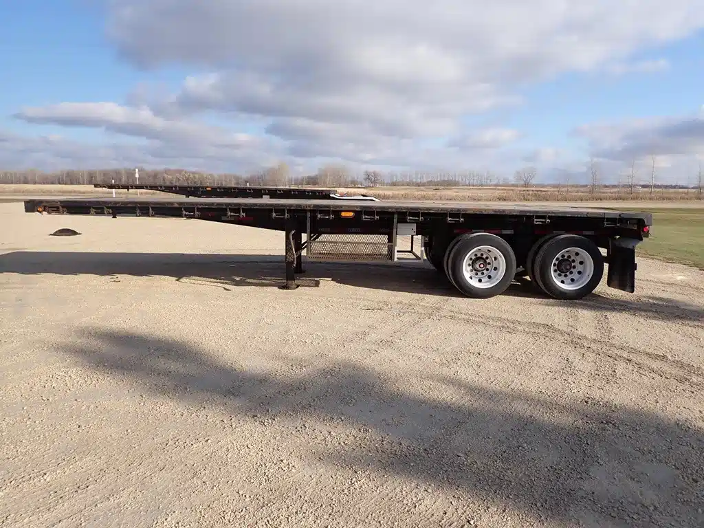 Gallery image 2 for Used 1998 Doepker 28FT Tandem Pup Trailer - Flat Deck