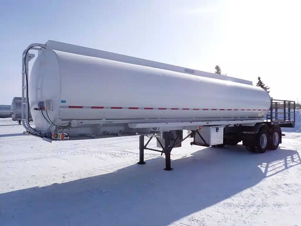 Gallery image 2 for 1998 Advance Tandem Tank Deck Trailer - Tanker