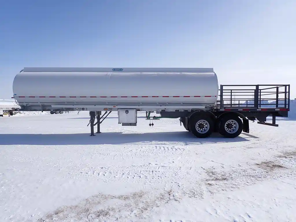 Gallery image 1 for 1998 Advance Tandem Tank Deck Trailer - Tanker