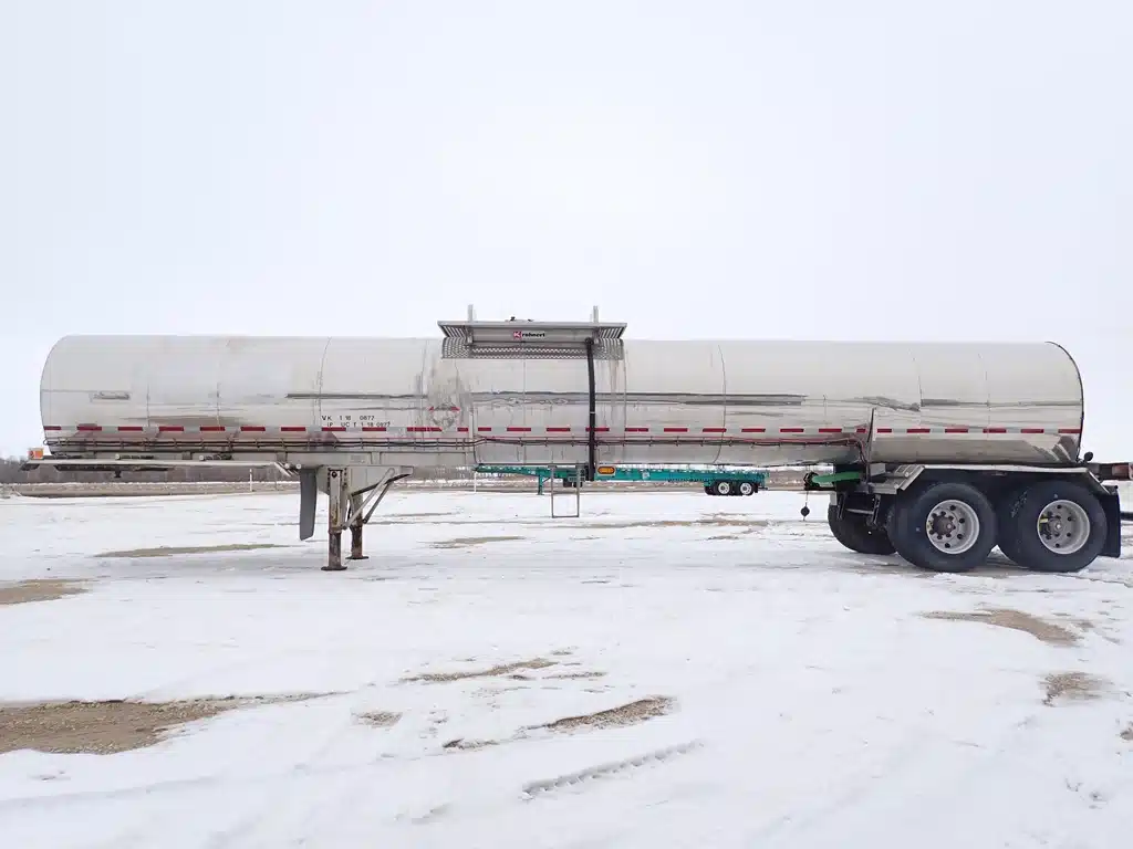 Gallery image 2 for 1996 Krohnert TANDEM STAINLESS Trailer - Tanker