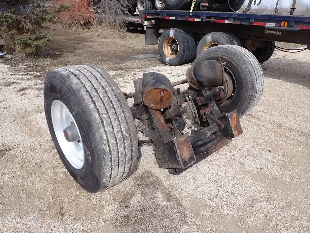 Gallery image 1 for Used 1995 Tremcar Steerable Lift Axle Parts New-Used