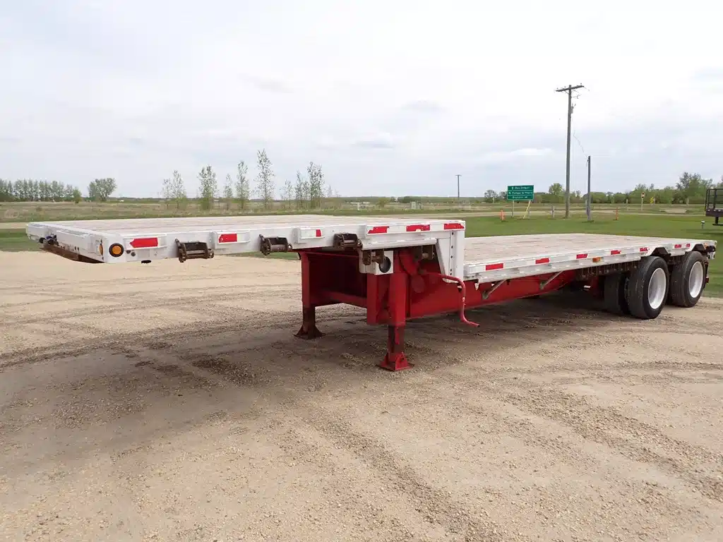 Gallery image 1 for Used 2012 Lode King 32FT Tandem Super-B Pup Trailer - Step Deck
