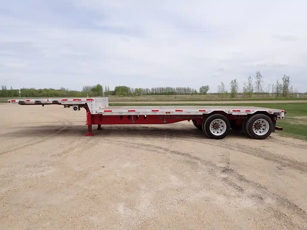 Gallery image 2 for Used 2012 Lode King 32FT Tandem Super-B Pup Trailer - Step Deck