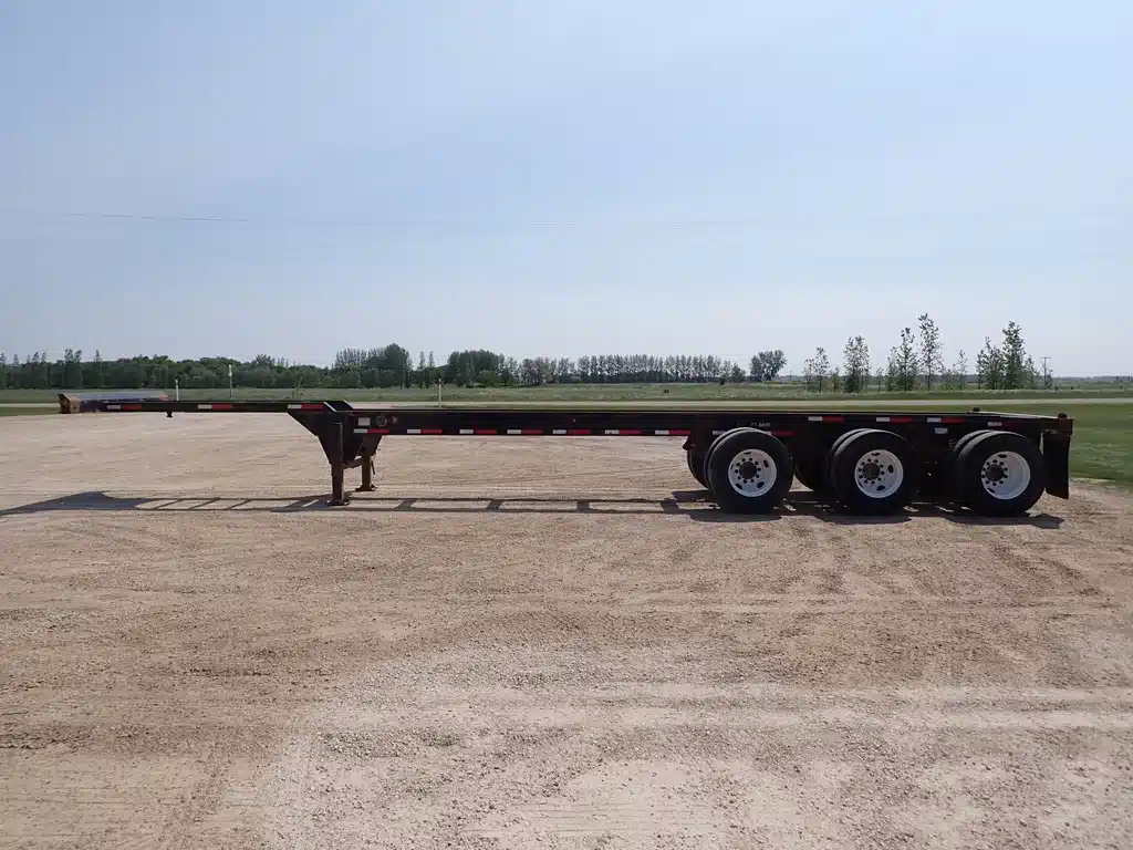 Gallery image 2 for Used 2002 Hyundai Ind 40FT Tridem Trailer - Container