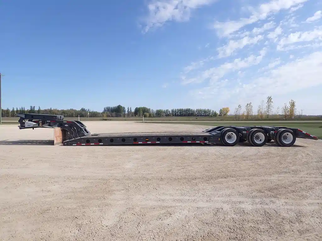 Gallery image 2 for 2007 K-Line 72Ton Tridem HYD RGN Trailer - Lowbed