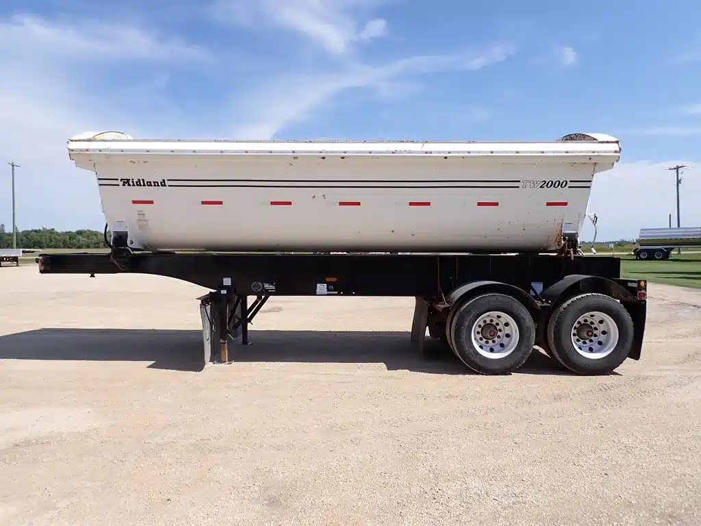 Gallery image 2 for Used 2019 Midland Super-B Pup UNAVAILABLE Trailer - Dump