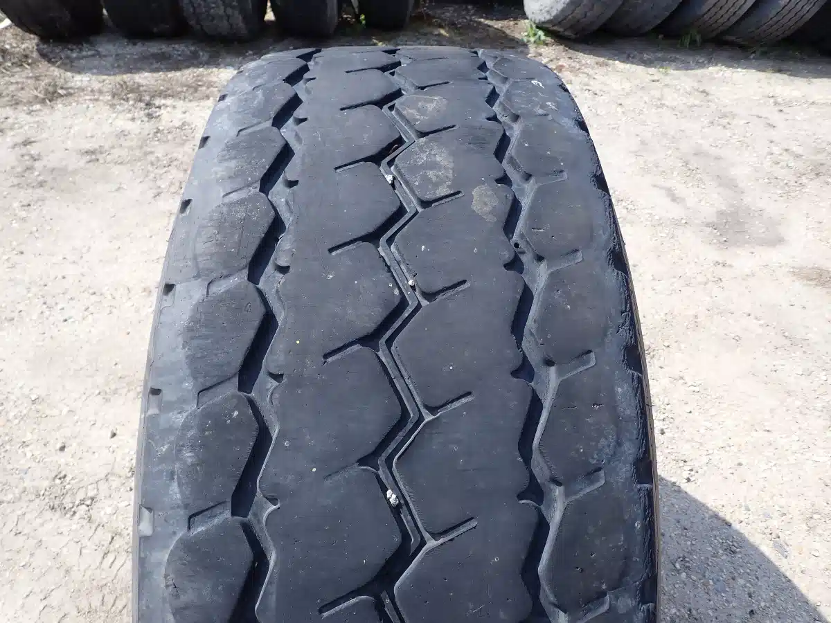 Gallery image 2 for Used Michelin 425/65R22.5 Super Single Tires & Rims