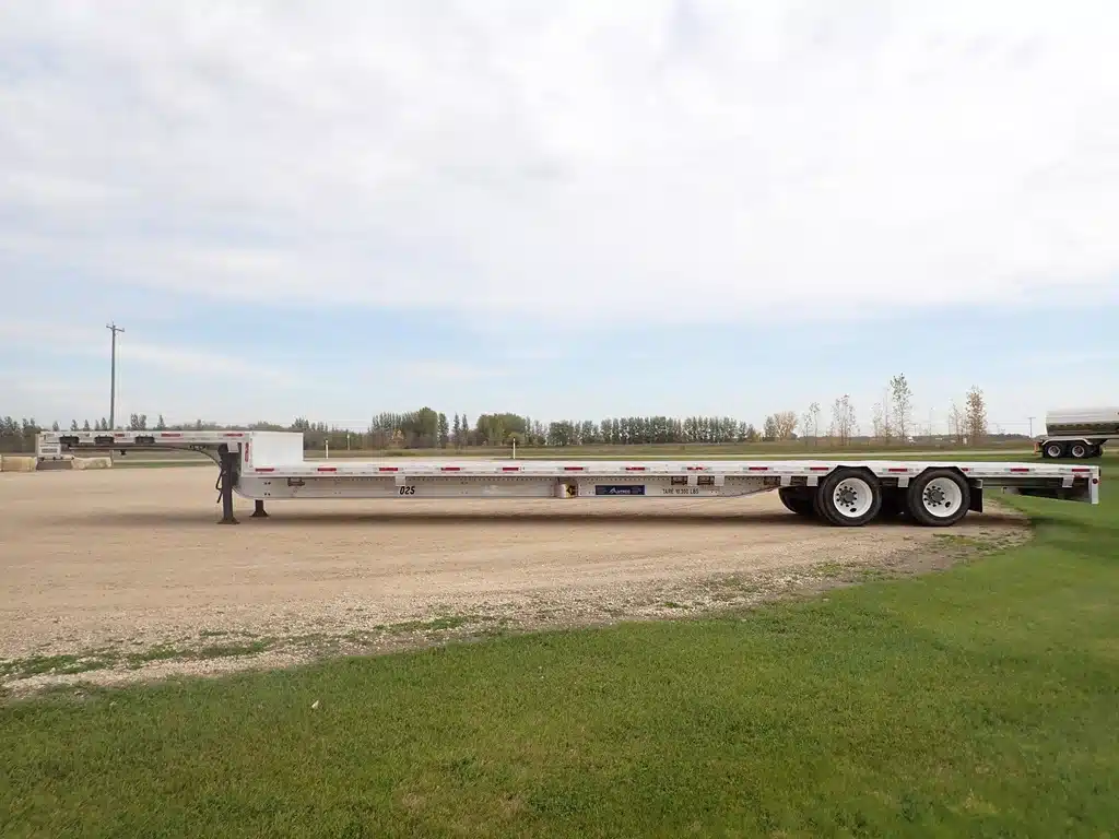 Gallery image 2 for Used 2013 Alutrec 53FT Tandem Trailer - Step Deck