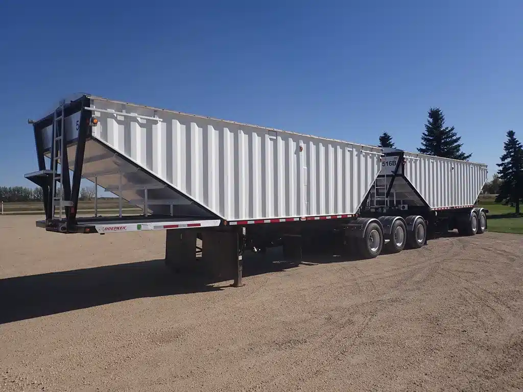 Gallery image 1 for Used 2015 Doepker SUPER-B Trailer - Hopper