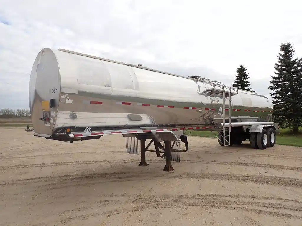 Used 1997 Tremcar TANDEM STAINLESS Trailer - Tanker