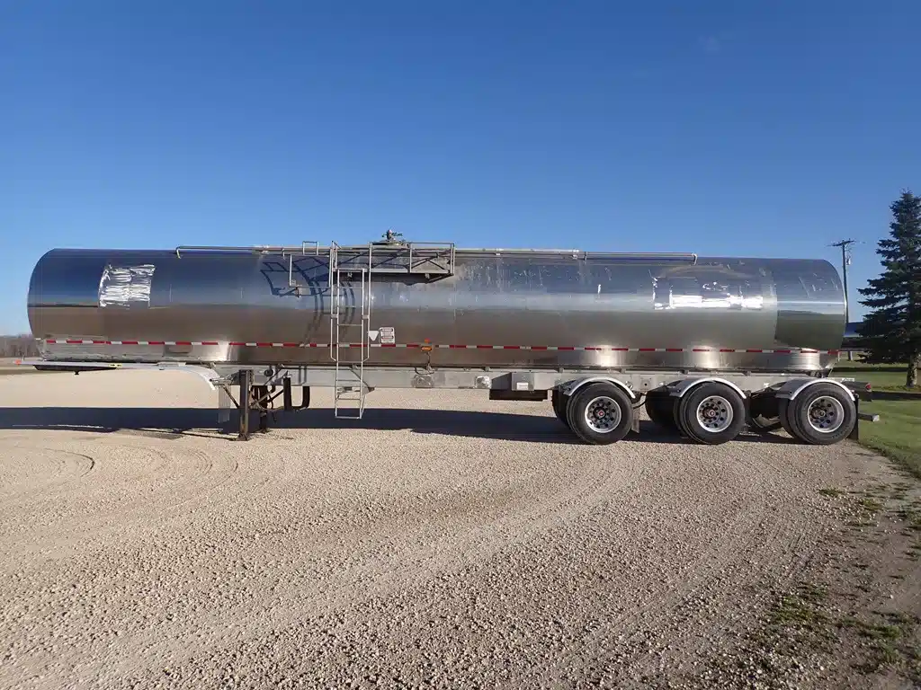 Gallery image 2 for Used 2001 Tremcar Tridem Stainless Food Grade Trailer - Tanker