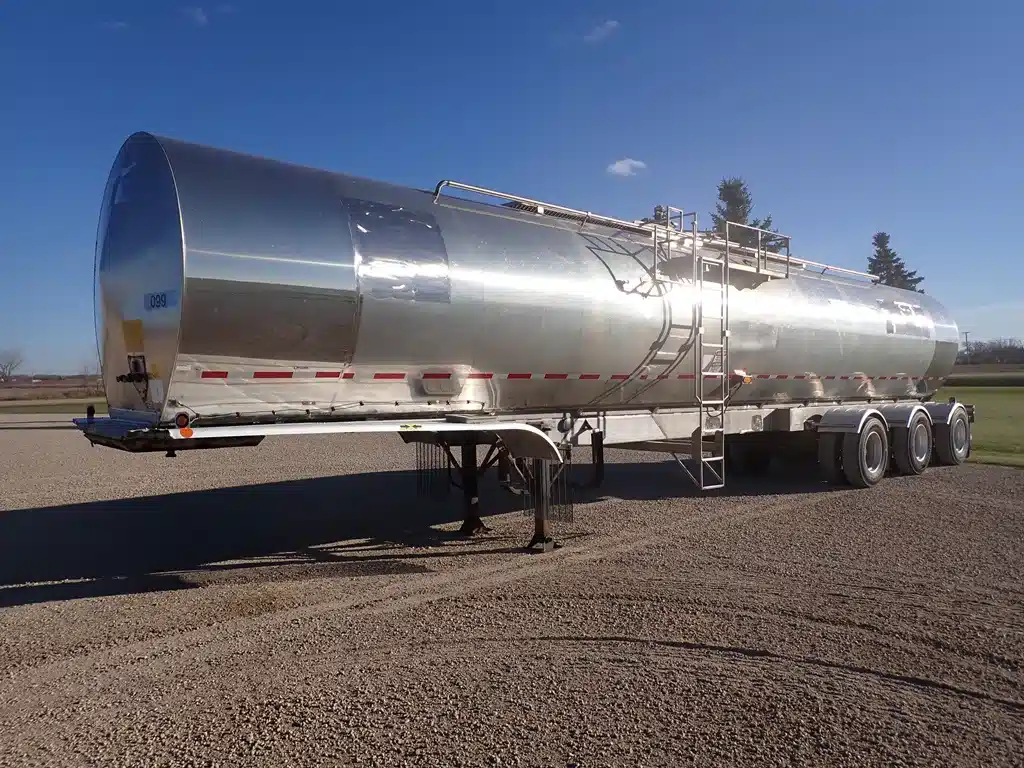 Used 2001 Tremcar Tridem Stainless Food Grade Trailer - Tanker