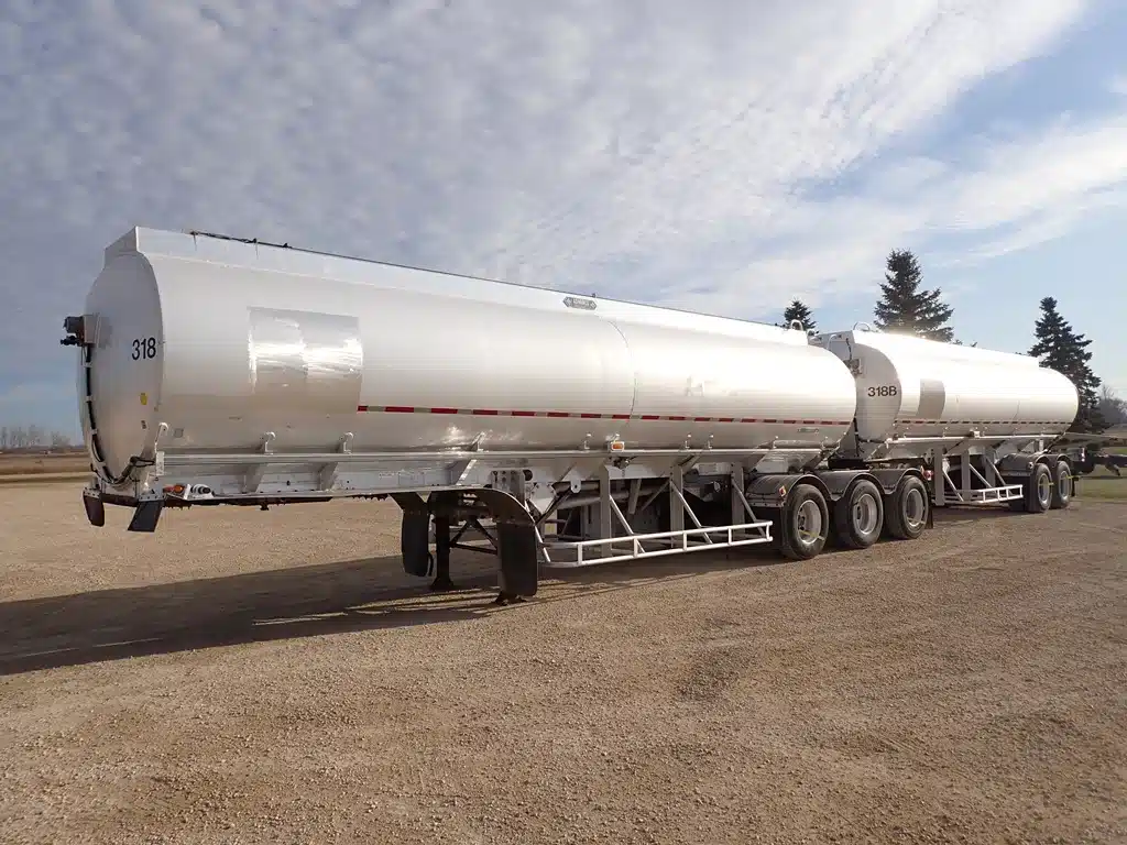 Used 2002 Advance SUPER-B ALUMINUM Trailer - Tanker