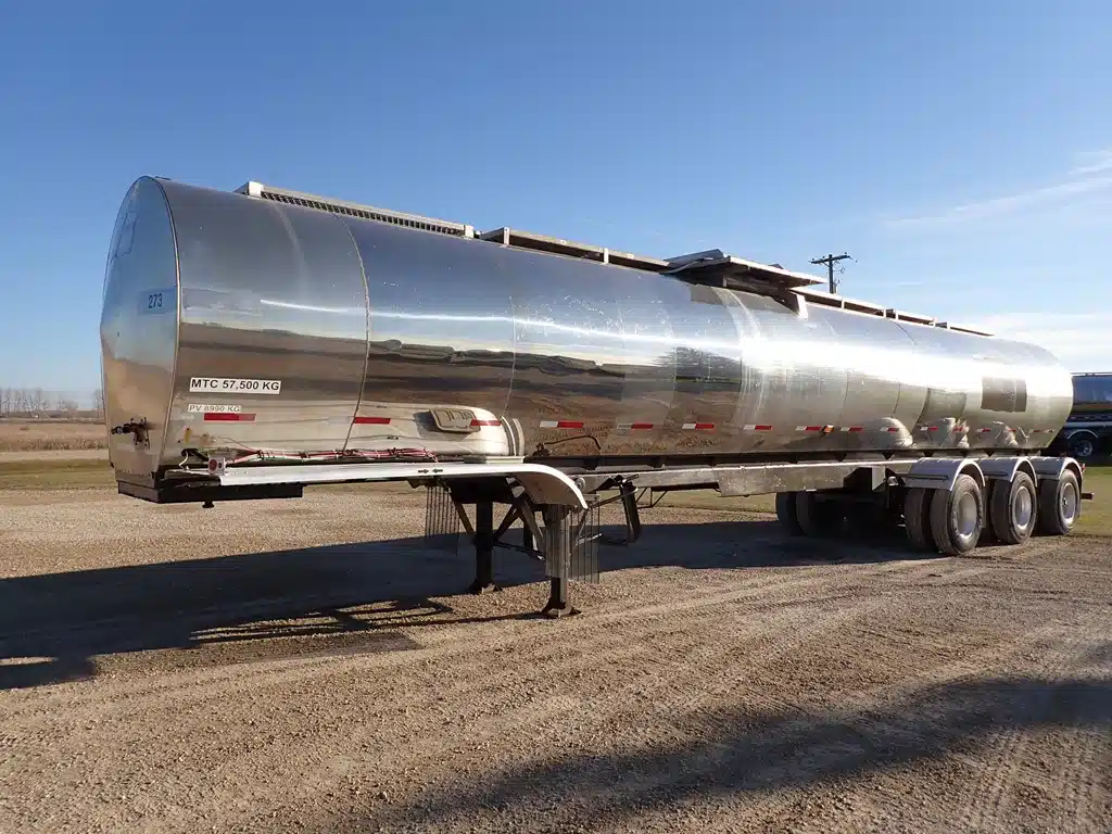 Used 1994 Krohnert TRIDEM STAINLESS Trailer - Tanker