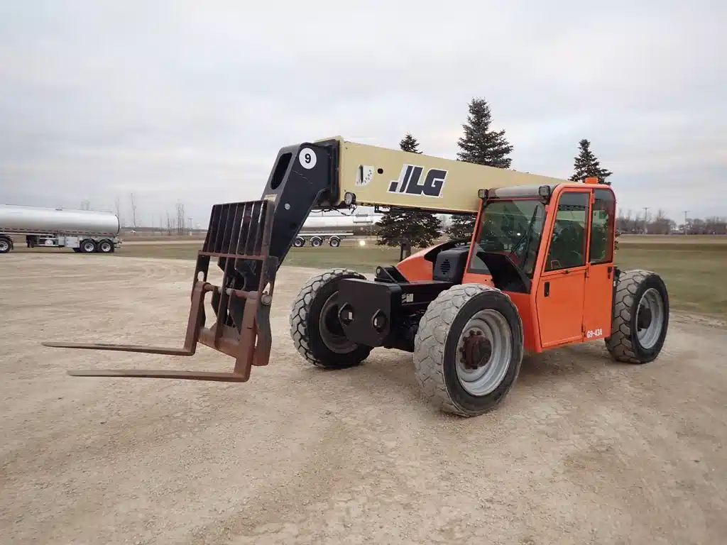 Gallery image 1 for Used 2013 JLG G9-43A TeleHandler