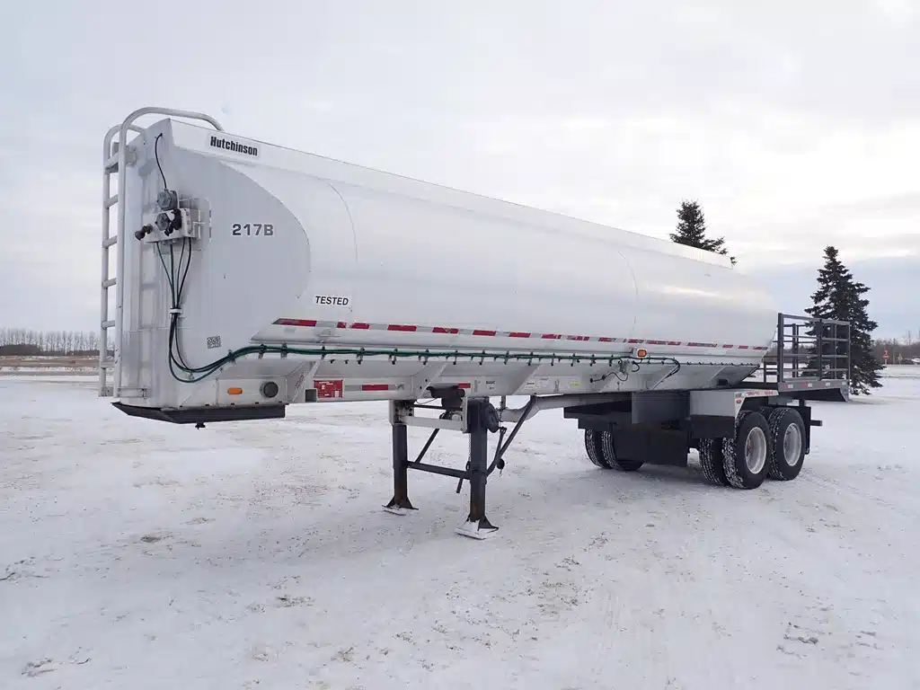 Gallery image 2 for 1997 Hutchinson Tandem Aluminum Tank Deck Trailer - Tanker