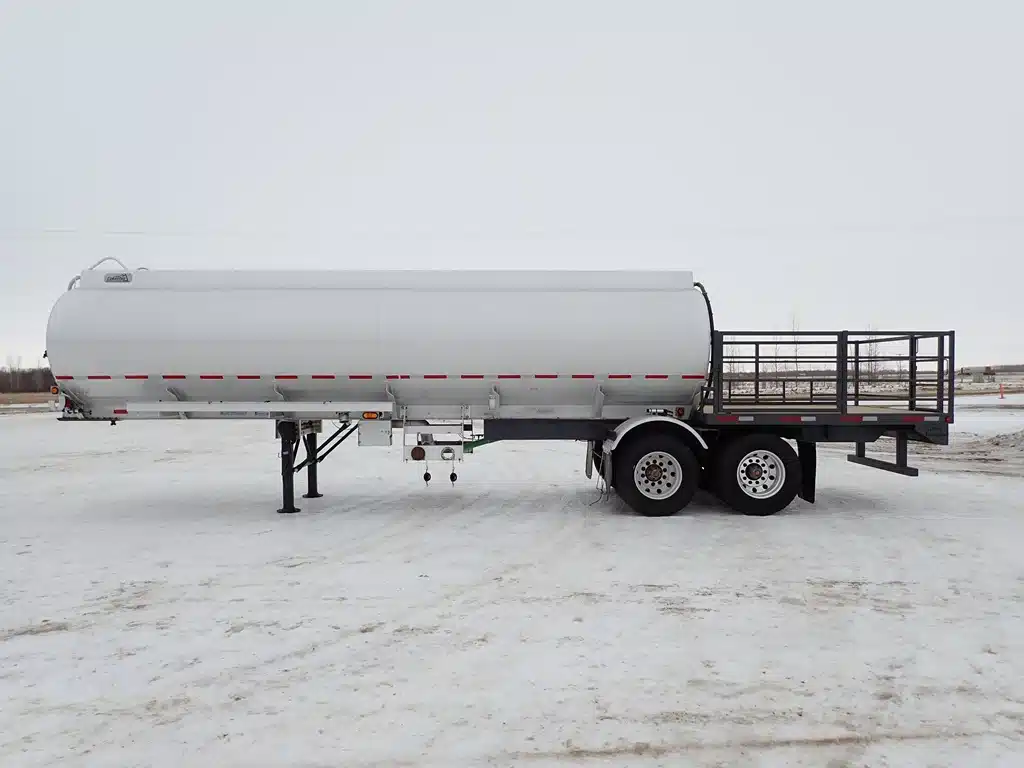 2003 Columbia Tandem Aluminum Tanker Deck Trailer - Tanker