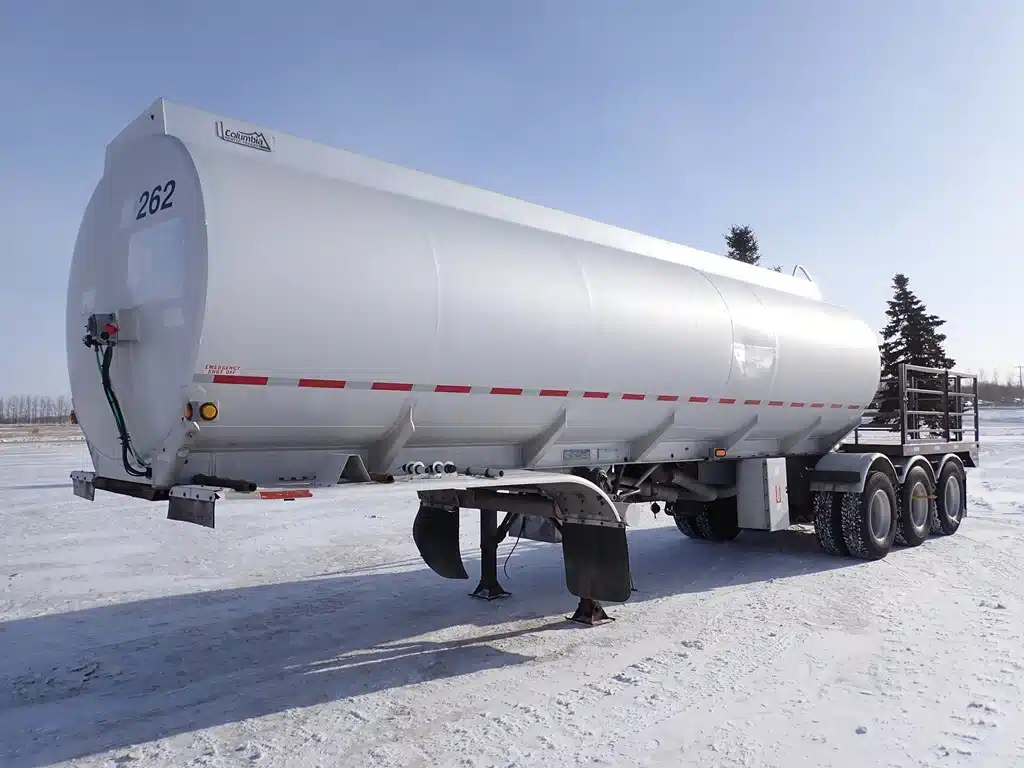 Gallery image 2 for 2003 Columbia Tandem Aluminum Tanker Deck Trailer - Tanker