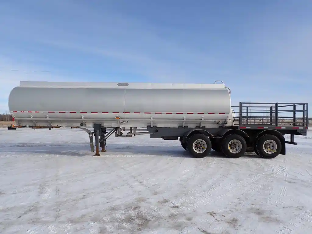1992 Advance Tridem Aluminum Tank Deck Trailer - Tanker