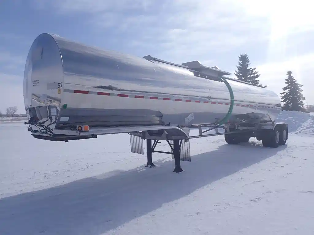 2001 Polar Tandem Stainless Trailer - Tanker