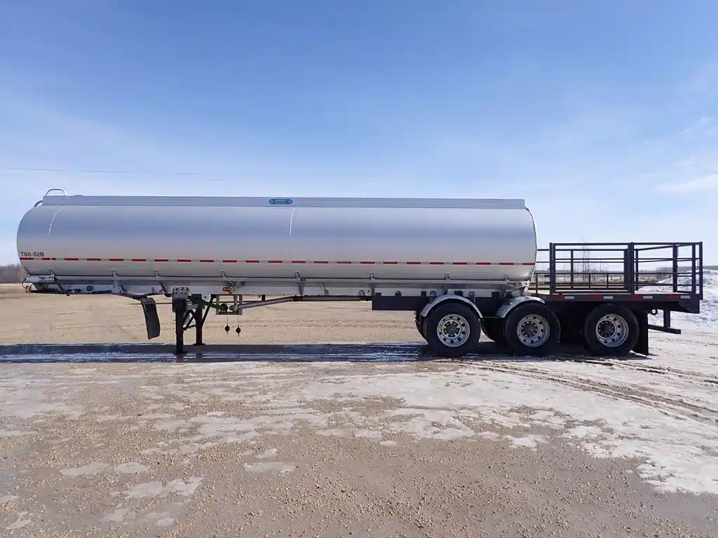 1999 Advance Tridem Tanker Deck Trailer - Tanker