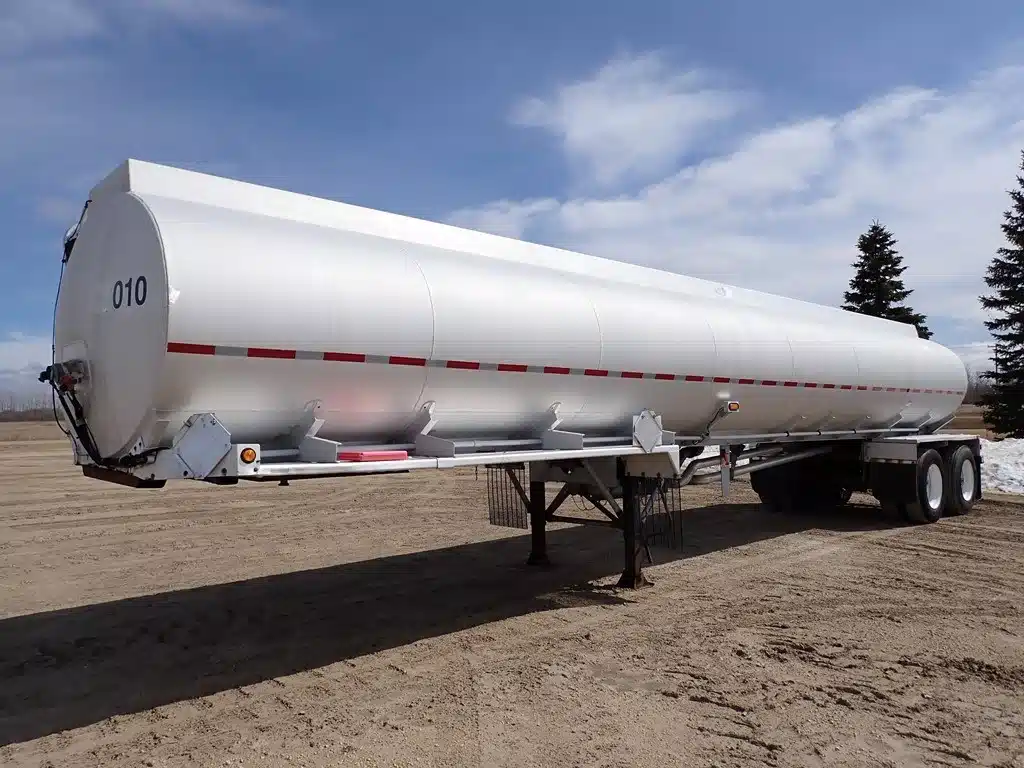 1975 Westank 42FT TANDEM ALUMINUM FUELER Trailer - Tanker