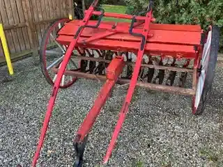 Used IHI IH Antique Horse Drawn Grain Drill