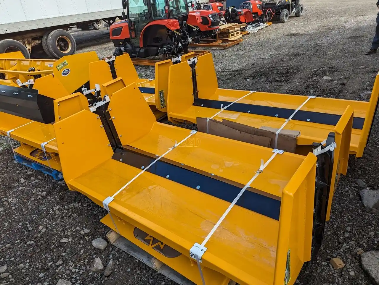 Gallery image 2 for New CQM 5' and 6' Snow Pushers Snow Blade