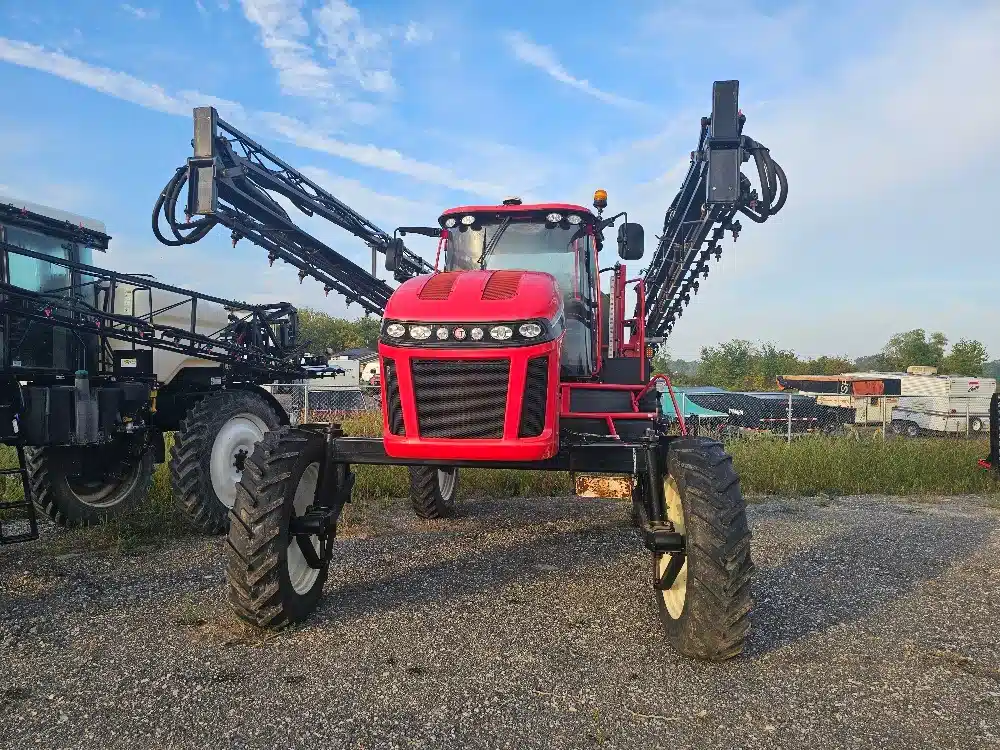 Gallery image 2 for Used 2017 Apache AS1020 Sprayer - Self Propelled
