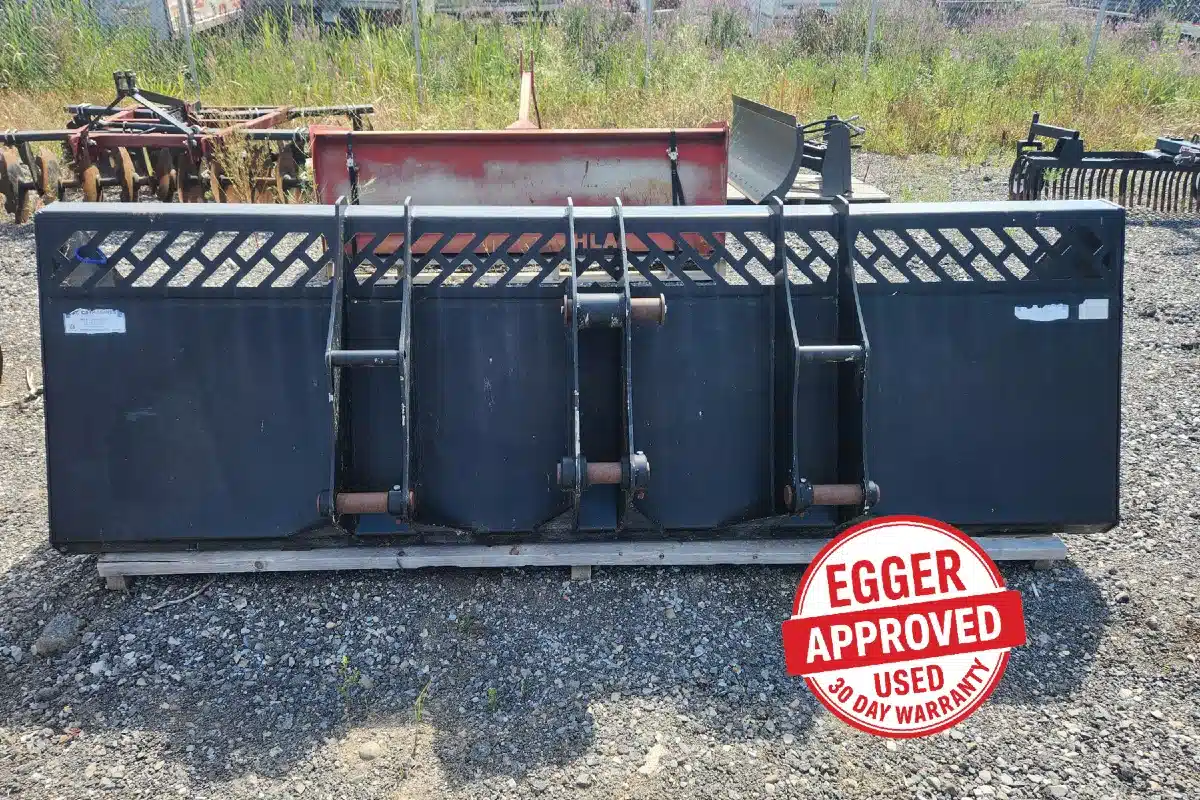 Gallery image 1 for HLA Attachments 108" High Volume Bucket Bucket