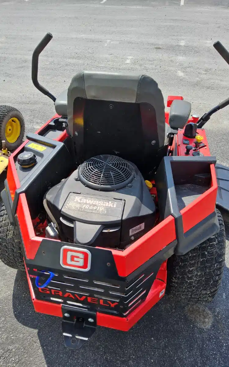 Gallery image 2 for Used 2018 Gravely ZT XL 52 Mower - Zero Turn
