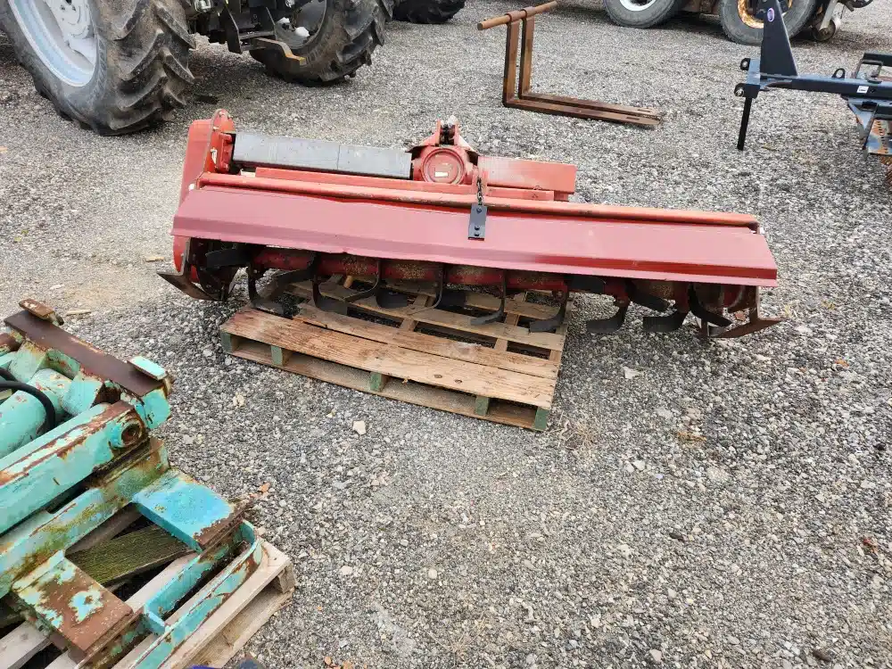 Gallery image 2 for Used Buhler Farm King CA572 Tillage Attachment