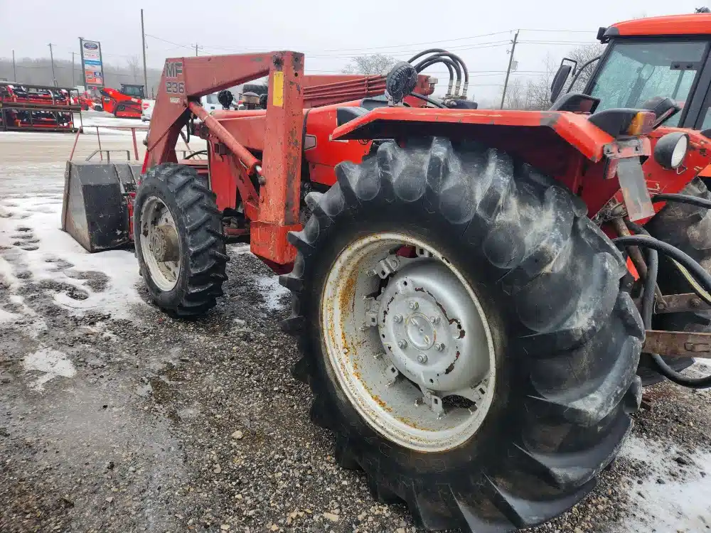Gallery image 2 for Massey Ferguson 274 Tractor