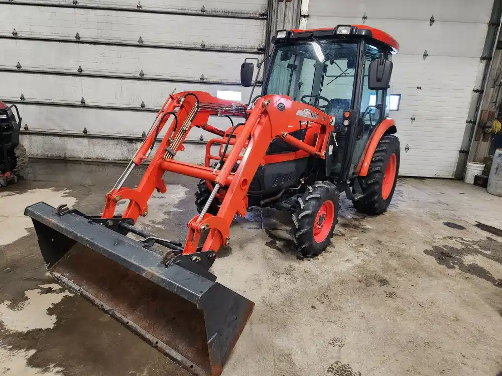 Gallery image 1 for 2009 Kioti DK50SE Tractor