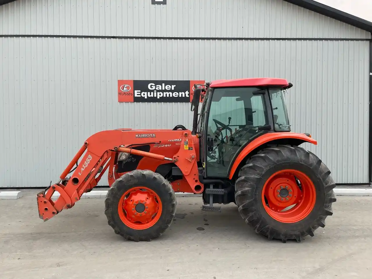 Gallery image 1 for Used 2009 Kubota M9540DT Tractor