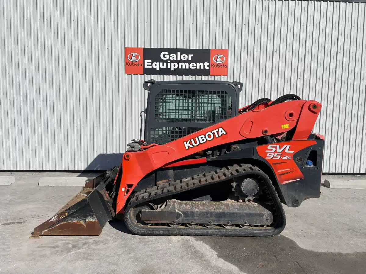 Gallery image 1 for Used 2018 Kubota SVL95-2SFHC Track Loader