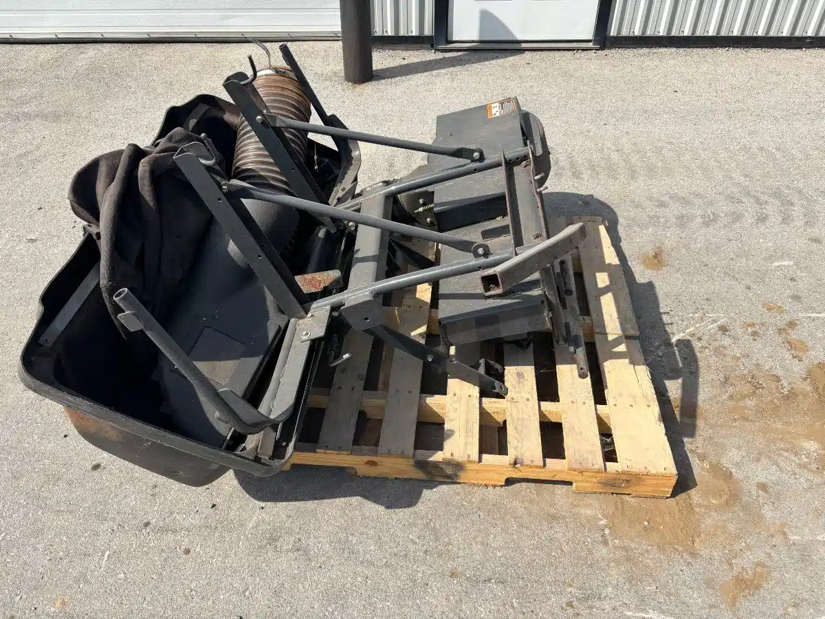 Gallery image 2 for Used 2012 Kubota GCK60-23BX Attachment