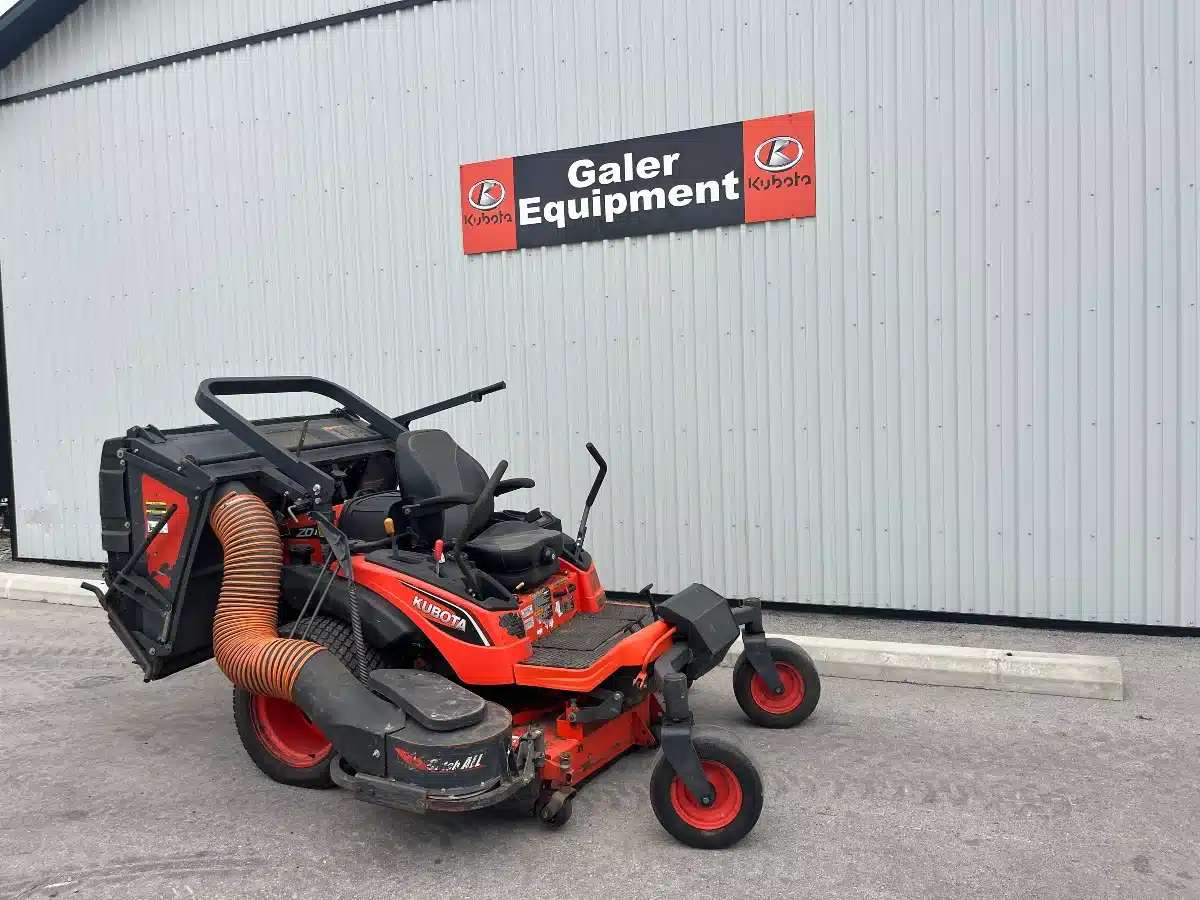 Gallery image 2 for Used 2019 Kubota ZD1211 Mower - Zero Turn