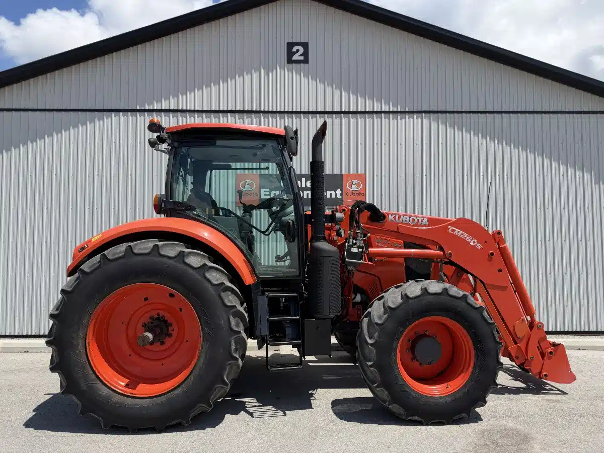 Gallery image 1 for 2019 Kubota M7-152 Tractor