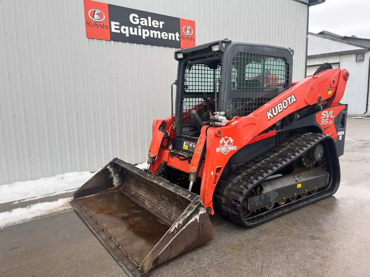 Gallery image 2 for 2019 Kubota SVL95-2SHFC Track Loader