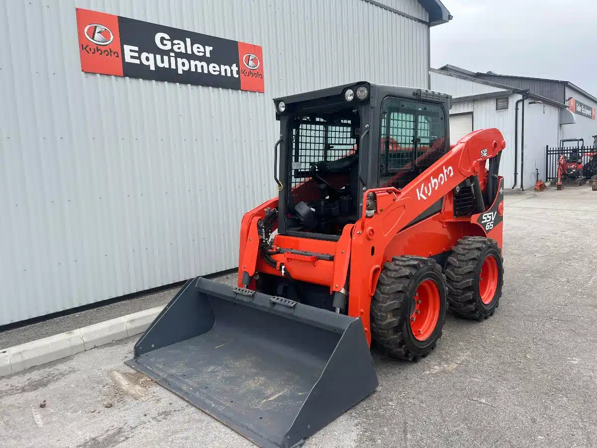 Photo de la Galerie 2 pour 2023 Kubota SSV65P chargeuse à direction à glissement
