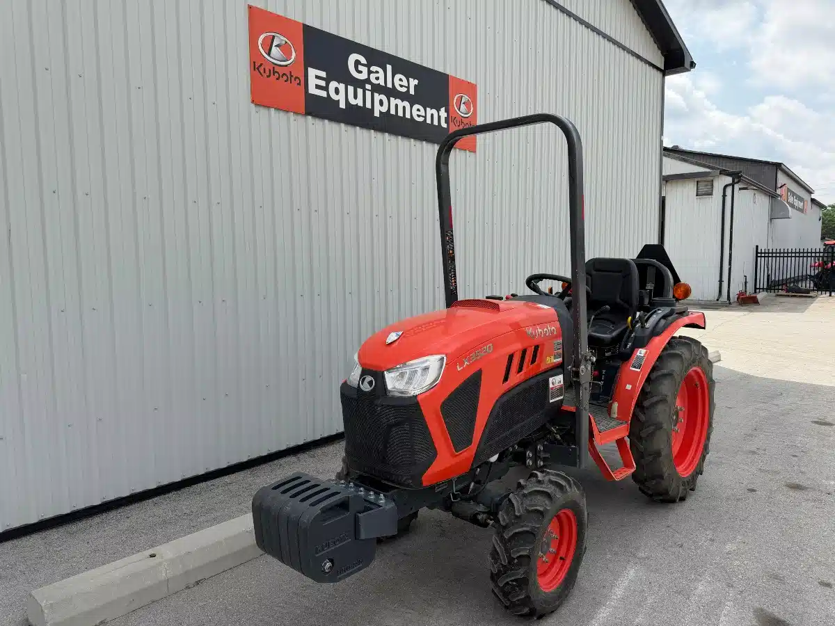 Photo de la Galerie 2 pour 2024 Kubota LX3520DTN tondeuse autoportée